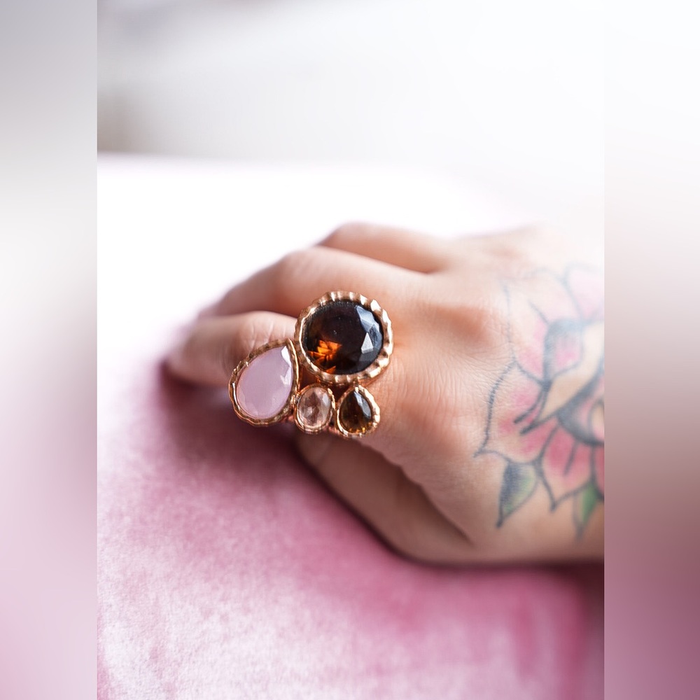 Multi Stone Ring Hammered Goldtone Vintage Maximalist Large Ring 6.5/7